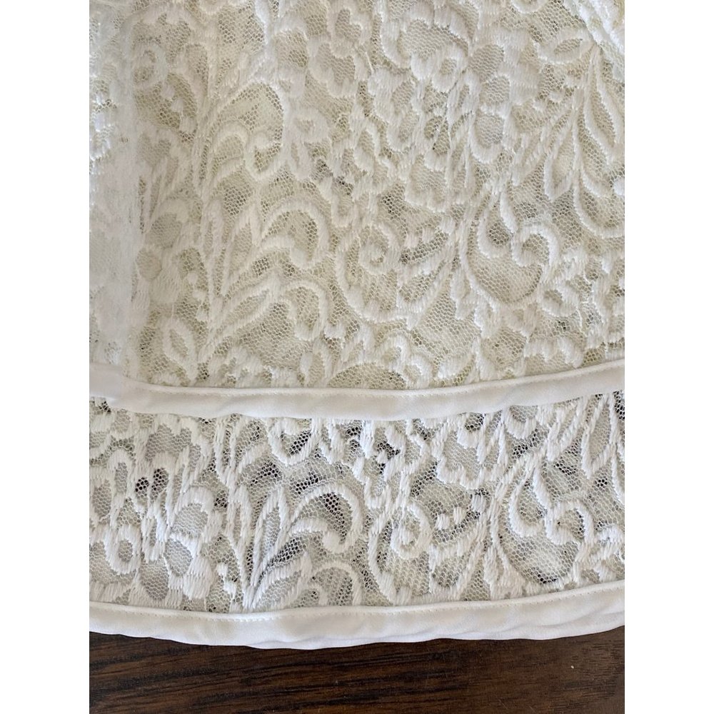 A Pea in the Pod White Tiered Lace Long Sleeve Top Medium Maternity Blouse - Picture 5 of 10